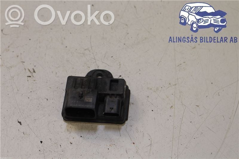BMW 3 E90 E91 Ignition relay 