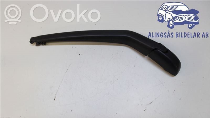 Toyota Yaris Ramię wycieraczki szyby tylnej 