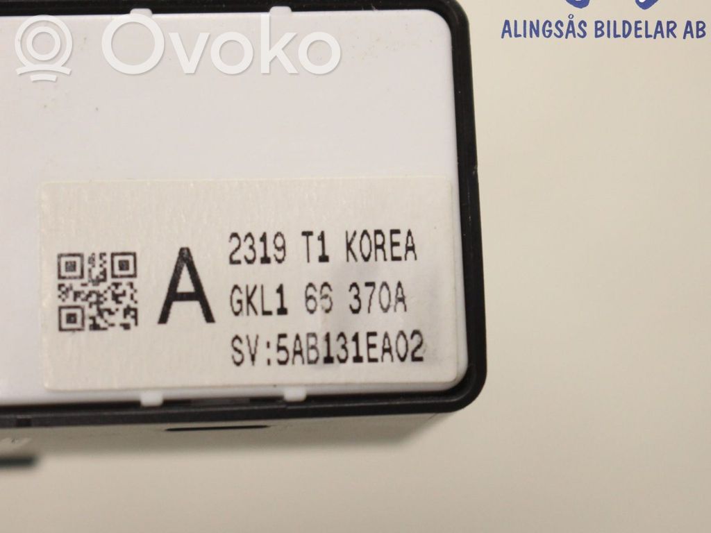 Mazda 6 Electric window control switch 