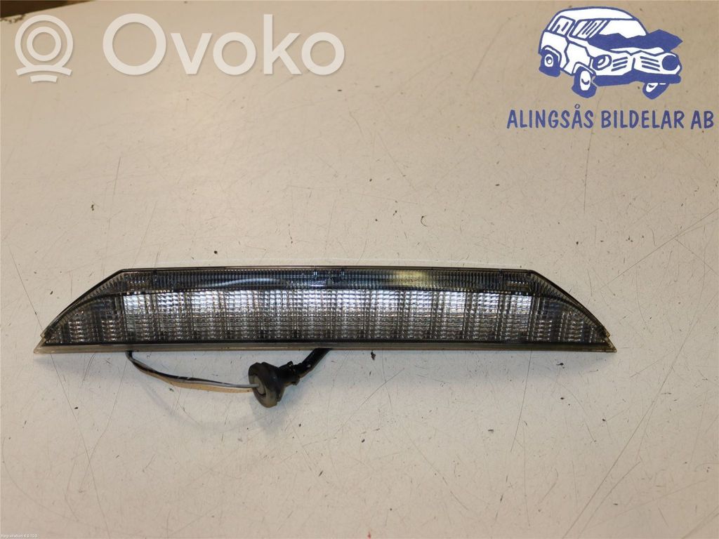 Mitsubishi Outlander Third/center stoplight 