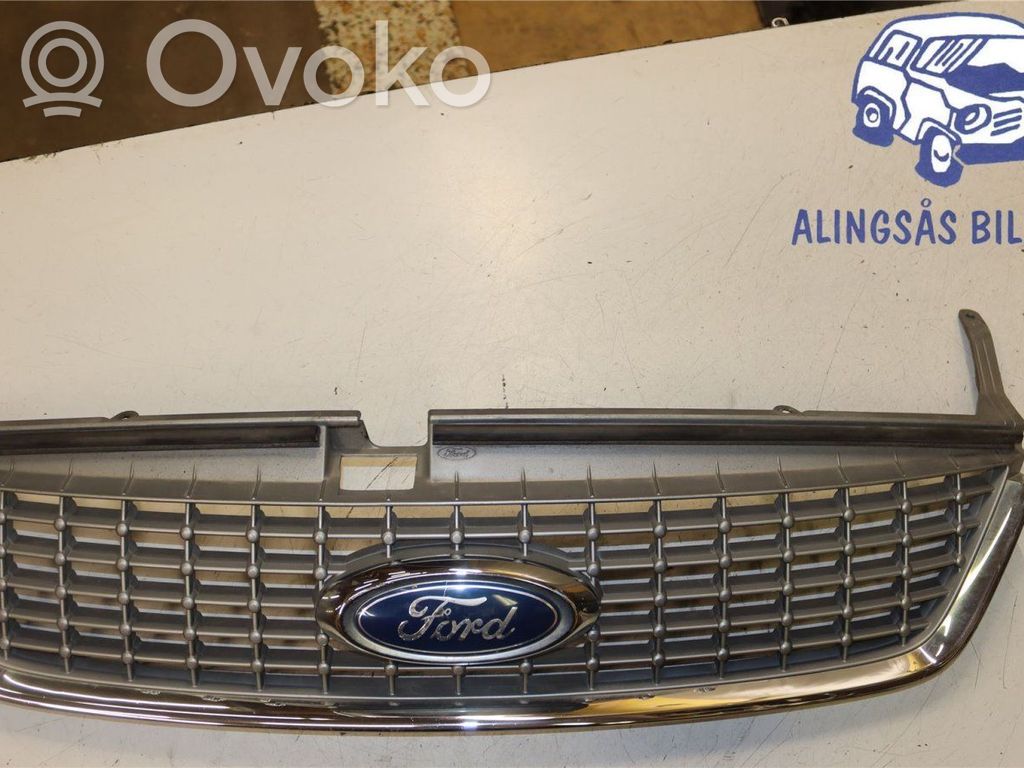 Ford Mondeo MK IV Rejilla superior del radiador del parachoques delantero 
