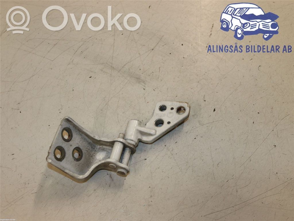 Peugeot Partner Aizmugurē apakšējā vira (eņģe) 