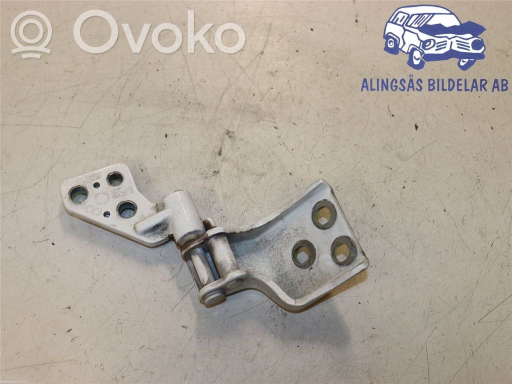 Peugeot Partner Aizmugurē apakšējā vira (eņģe) 