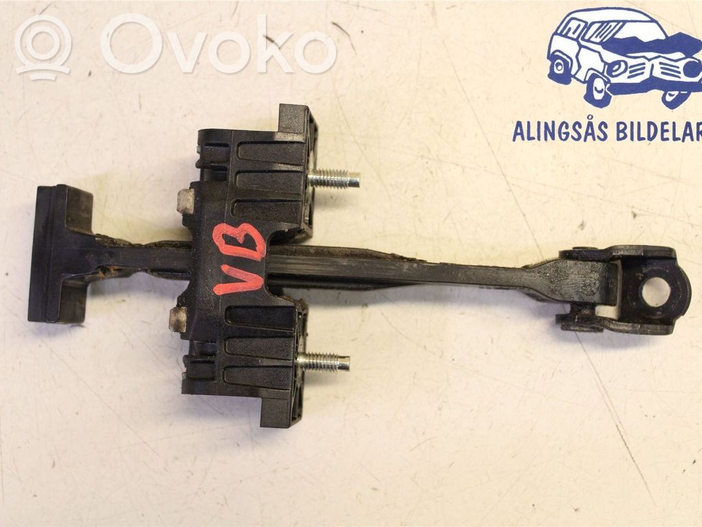 Saab 9-5 Takaoven pidätin 