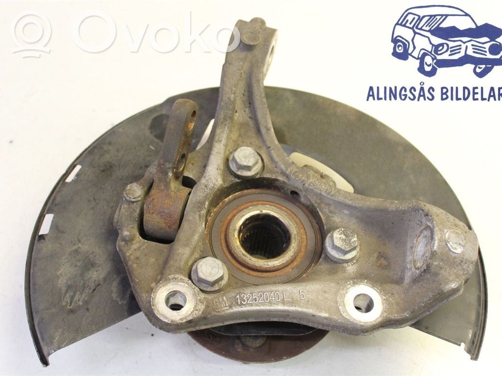 Front wheel hub spindle knuckle   13252040,13252040