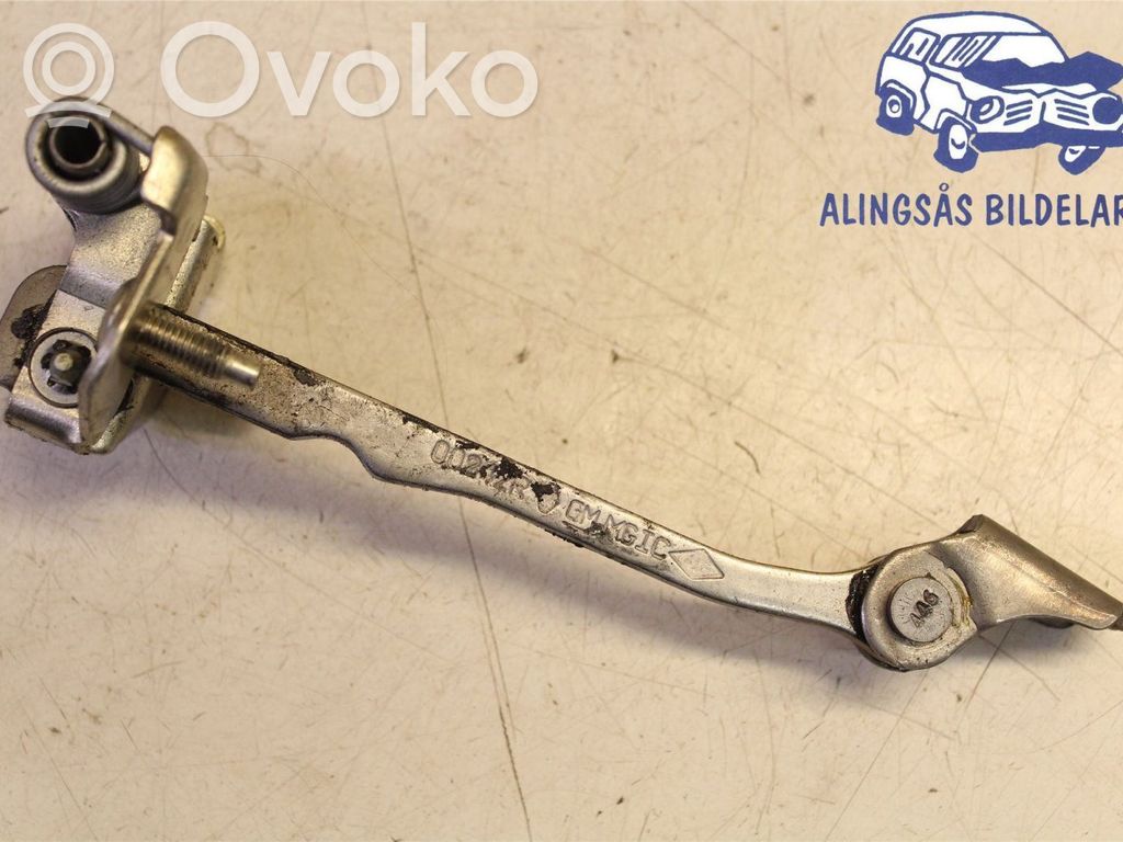 Opel Vivaro Etuoven pidätin 