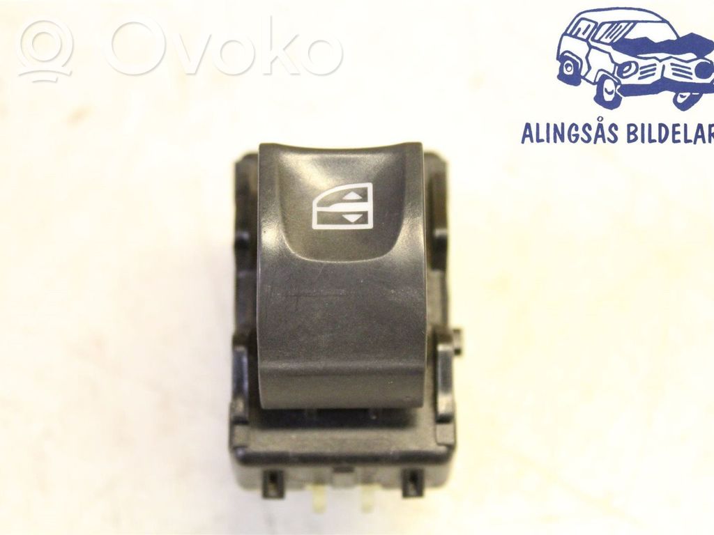Opel Vivaro Electric window control switch 