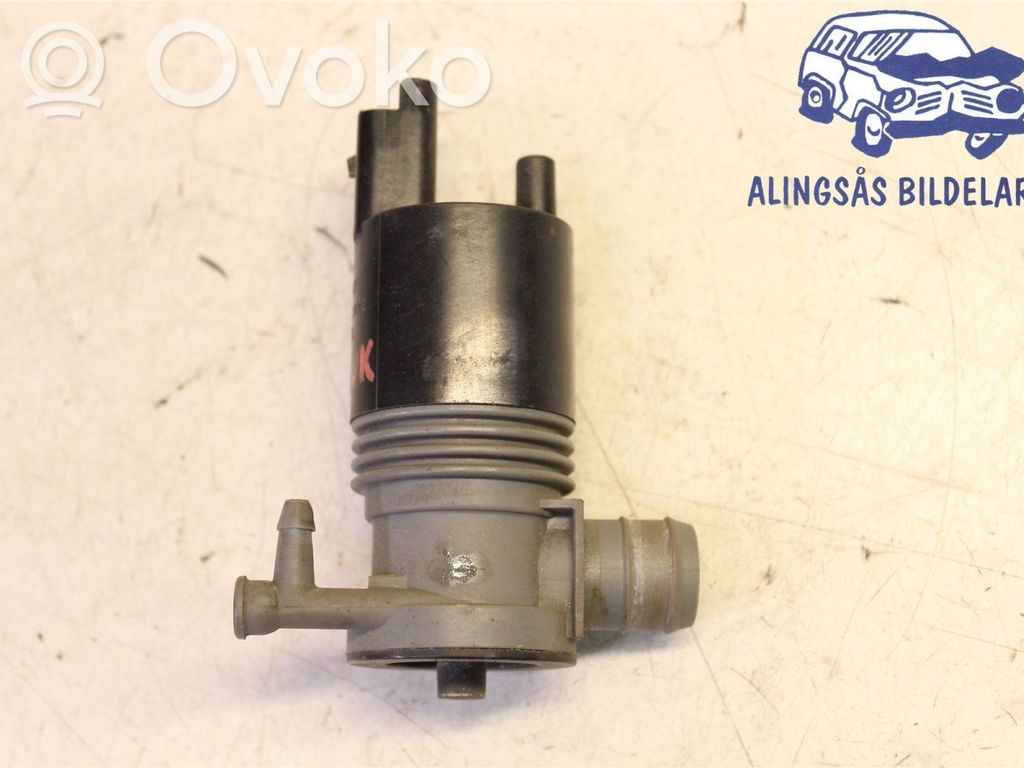 Opel Vivaro Windscreen/windshield washer pump 