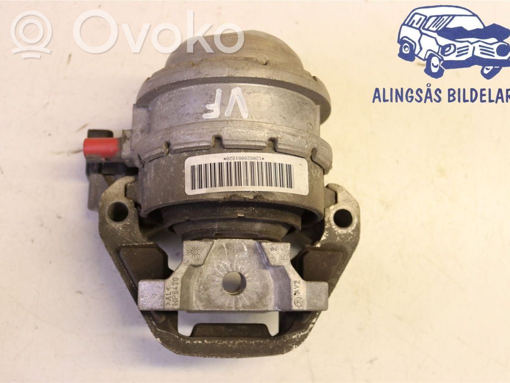 Audi A8 S8 D4 4H Engine mount bracket 