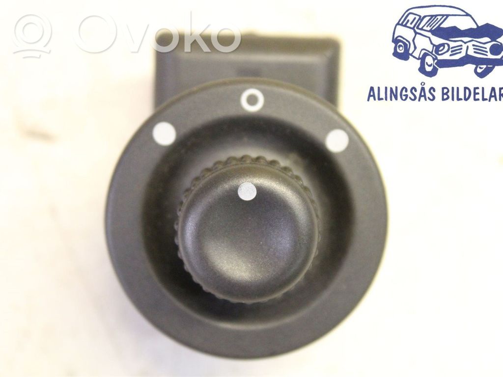 Opel Vivaro Wing mirror switch 
