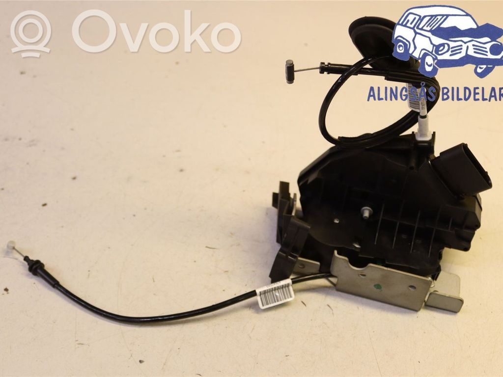 Ford Transit Priekšpusē slēdzene 