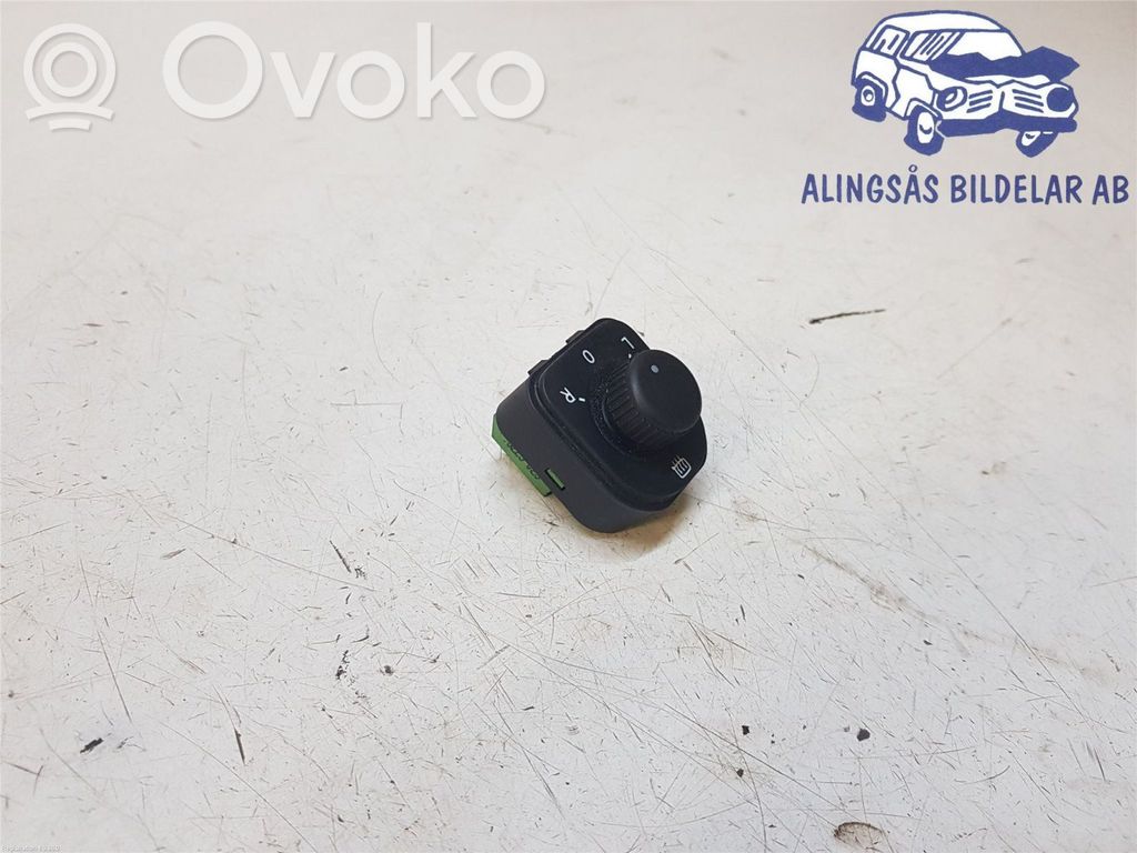 Volkswagen Amarok Interruptor del espejo lateral 