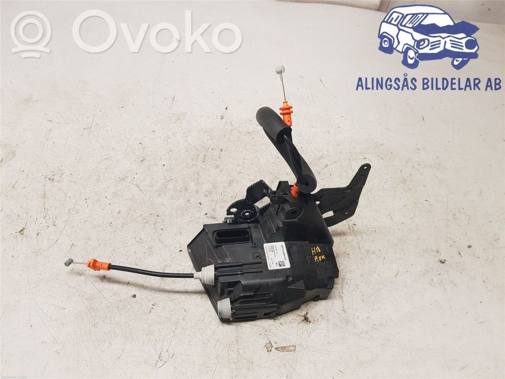 Jaguar XE Takaoven lukko 