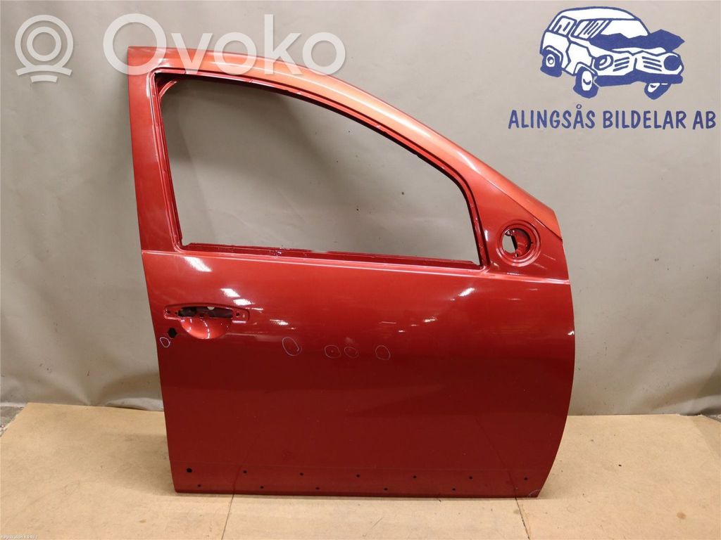 Dacia Sandero Priekinės durys 