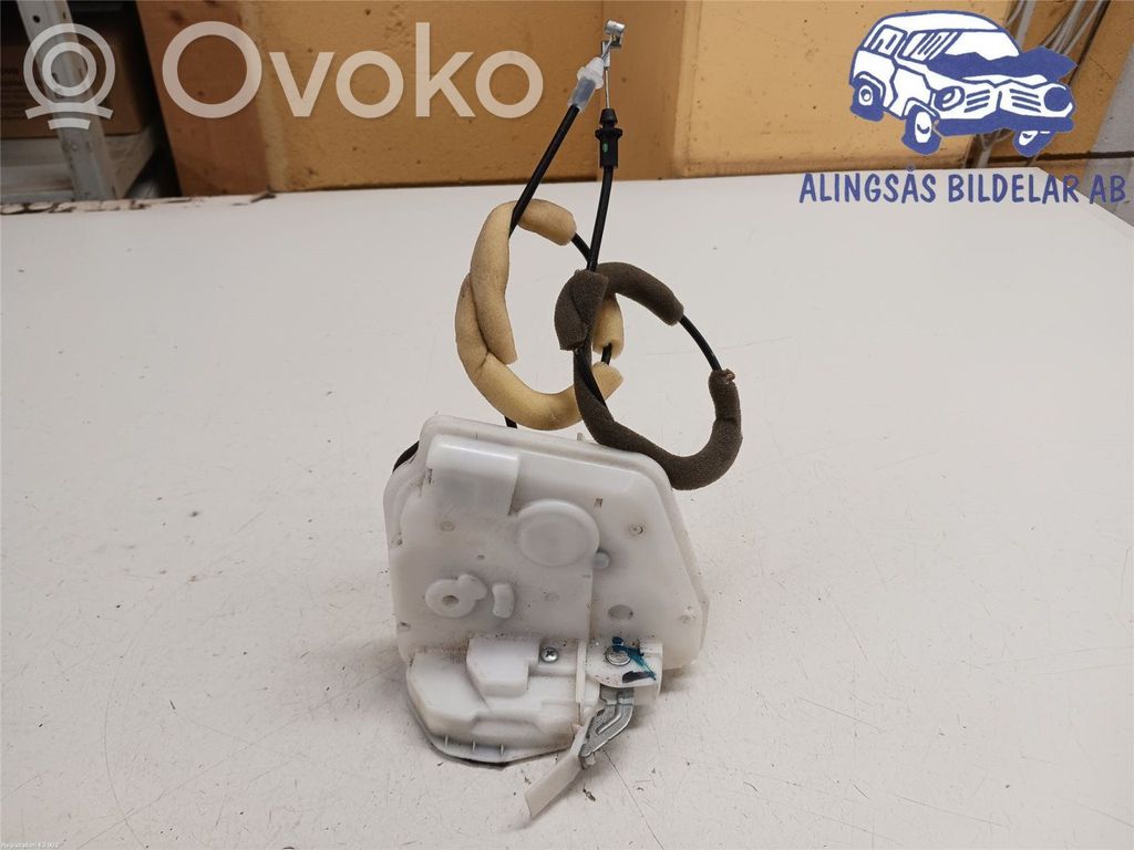 Mazda 2 Galinių durų spyna 