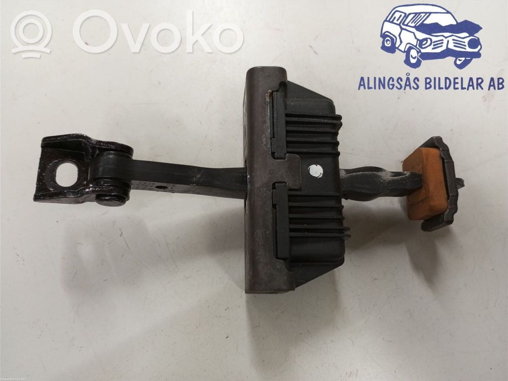 BMW X6 E71 Etuoven pidätin 