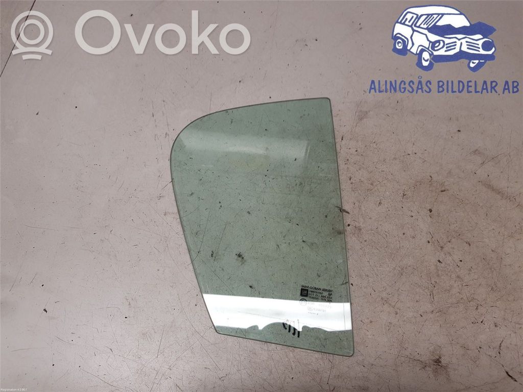Opel Corsa D Ventanilla de ventilación de la puerta trasera 