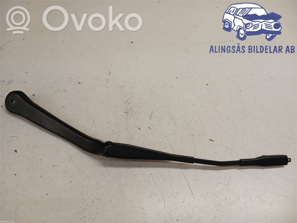 BMW 3 E92 E93 Front wiper blade arm 