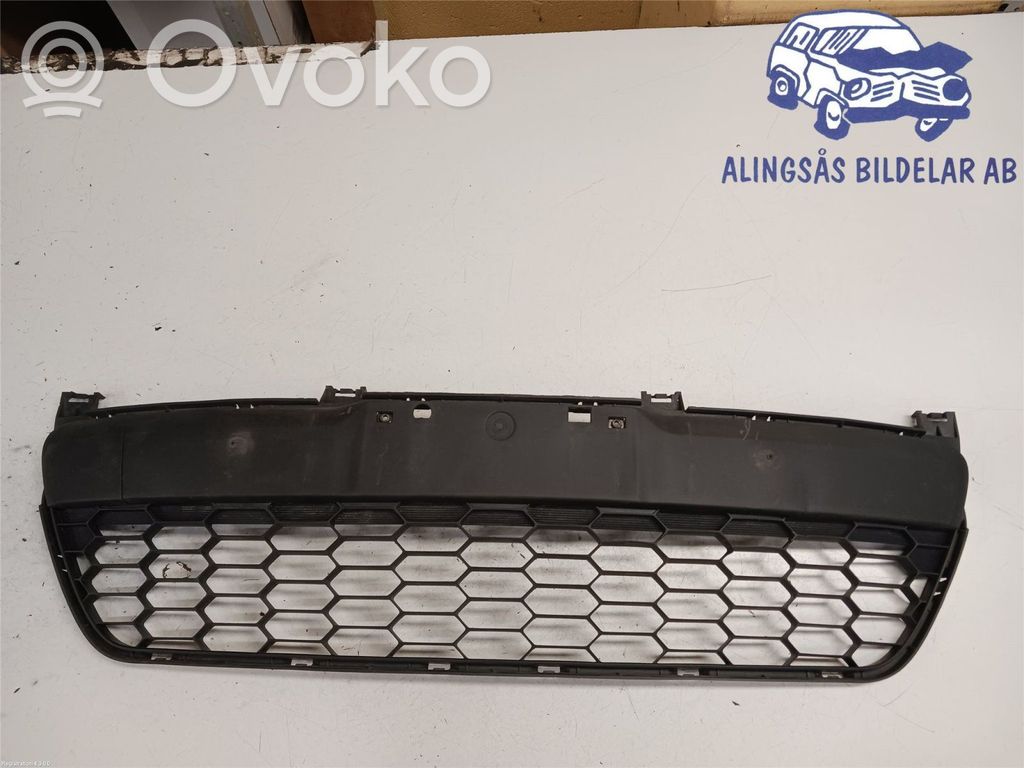 Mazda 2 Front bumper upper radiator grill 