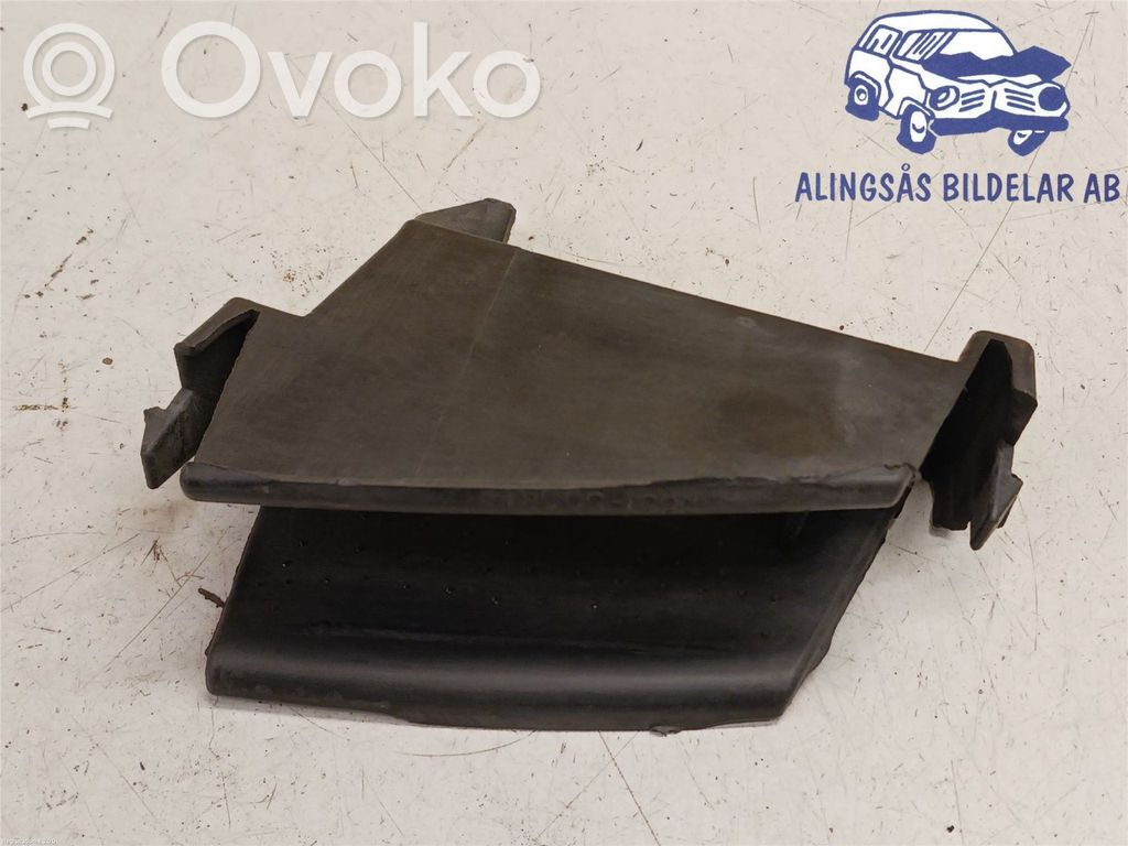Front bumper mounting bracket