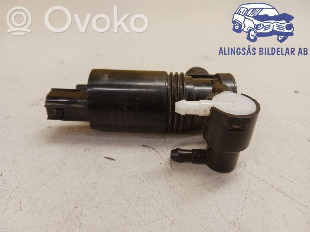 Volvo V40 Windscreen/windshield washer pump 