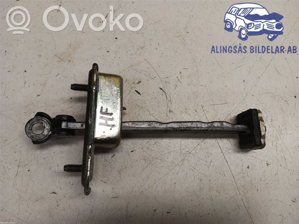 KIA Ceed Etuoven pidätin 
