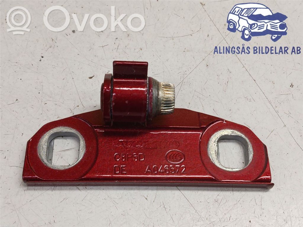 Volvo XC60 Rear door upper hinge 