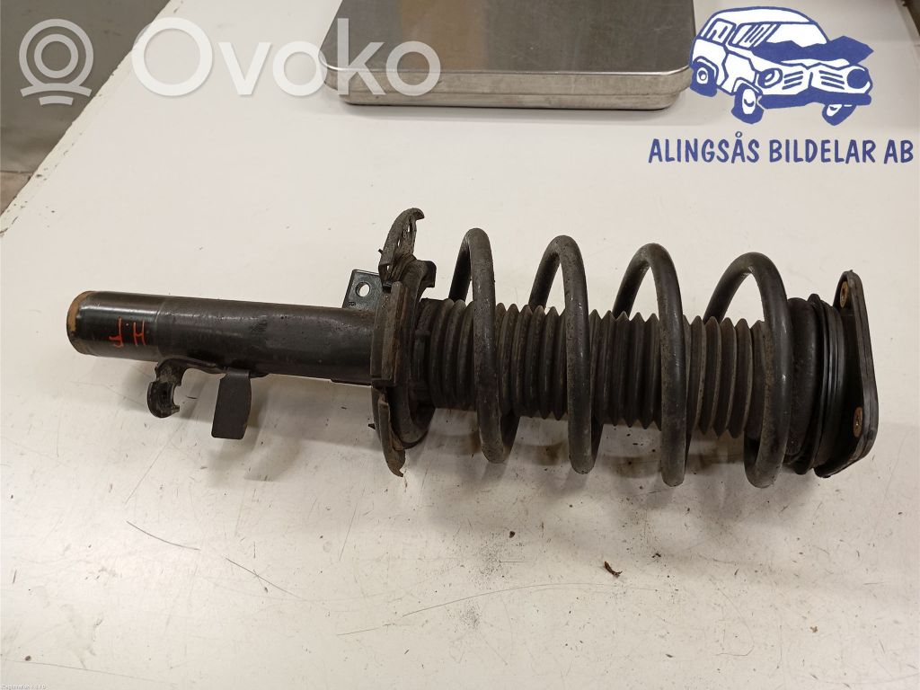 Ford Focus Priekšpusē amortizators ar atsperi 