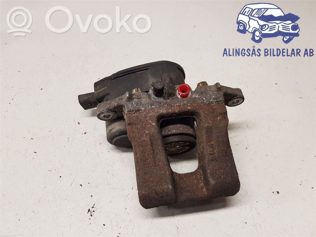 Hyundai i40 Tylny zacisk hamulcowy 