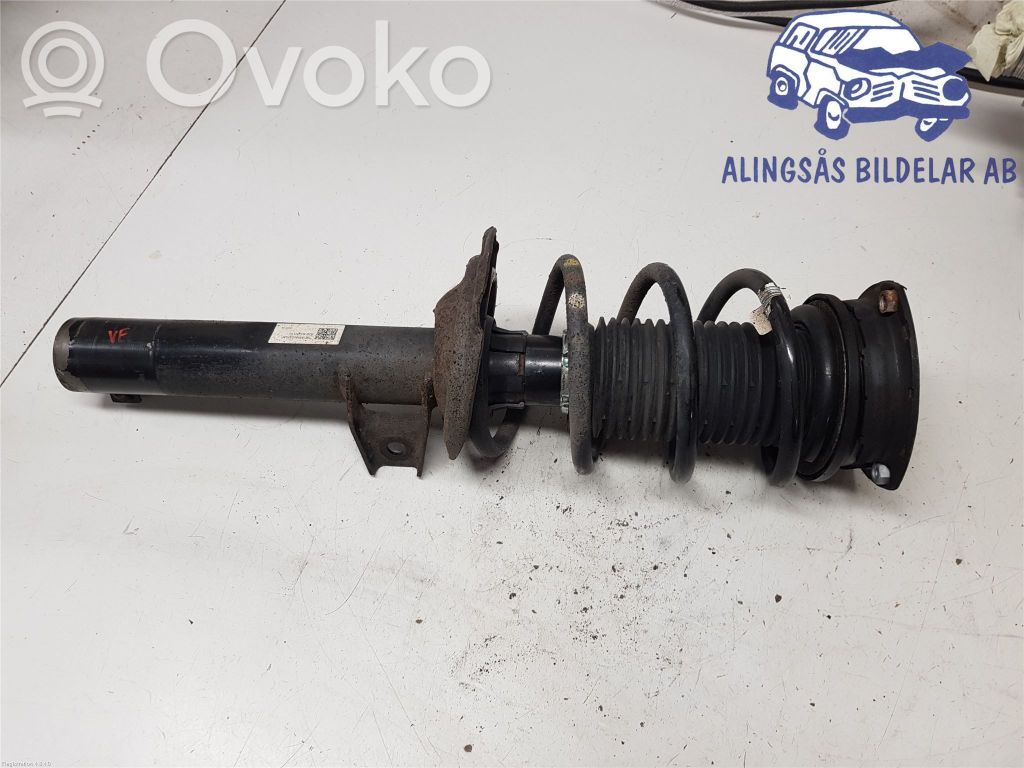 Volkswagen Golf VII Amortyzator osi przedniej ze sprężyną 
