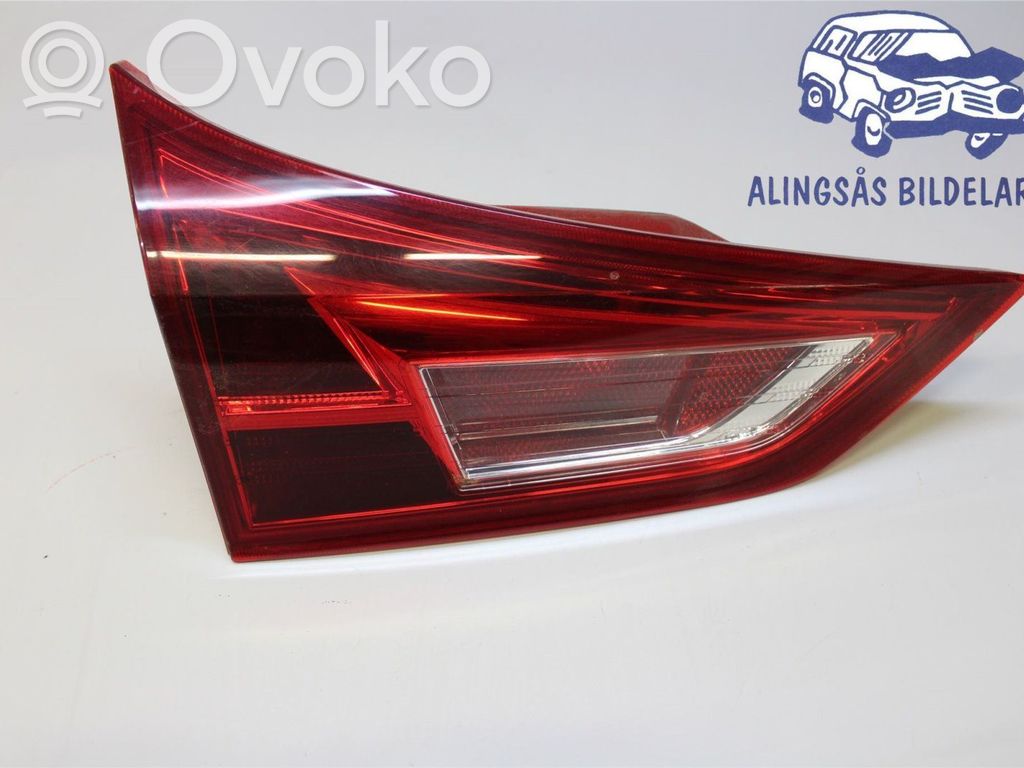 Toyota Auris E180 Takaluukun takavalot 