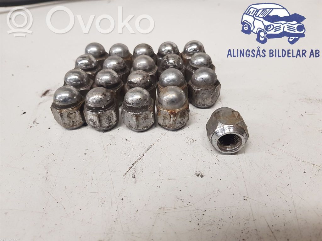 Subaru Forester SJ Tuercas/tornillos 