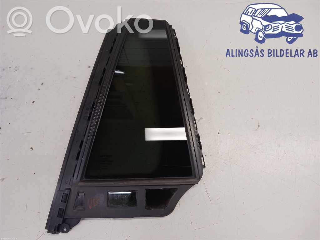 Volvo V60 Ventanilla de ventilación de la puerta trasera 