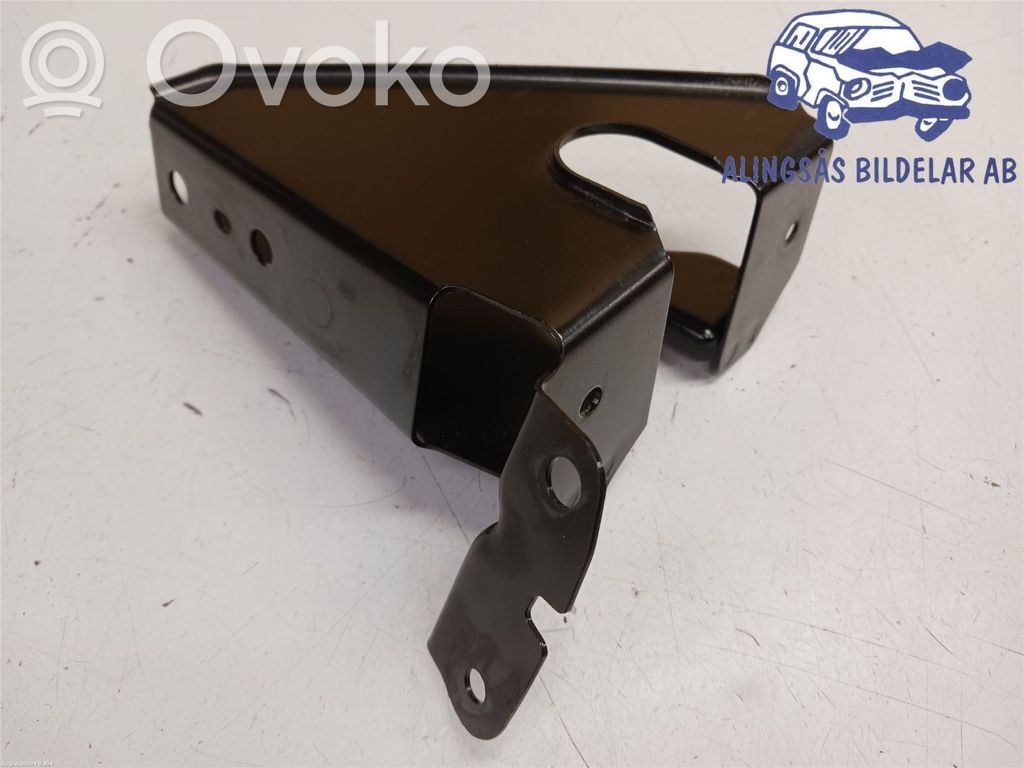 BMW X1 E84 Panel mocowania chłodnicy / góra 