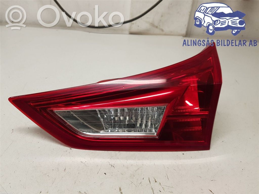 Toyota Auris E180 Lampă spate în capacul portbagajului 