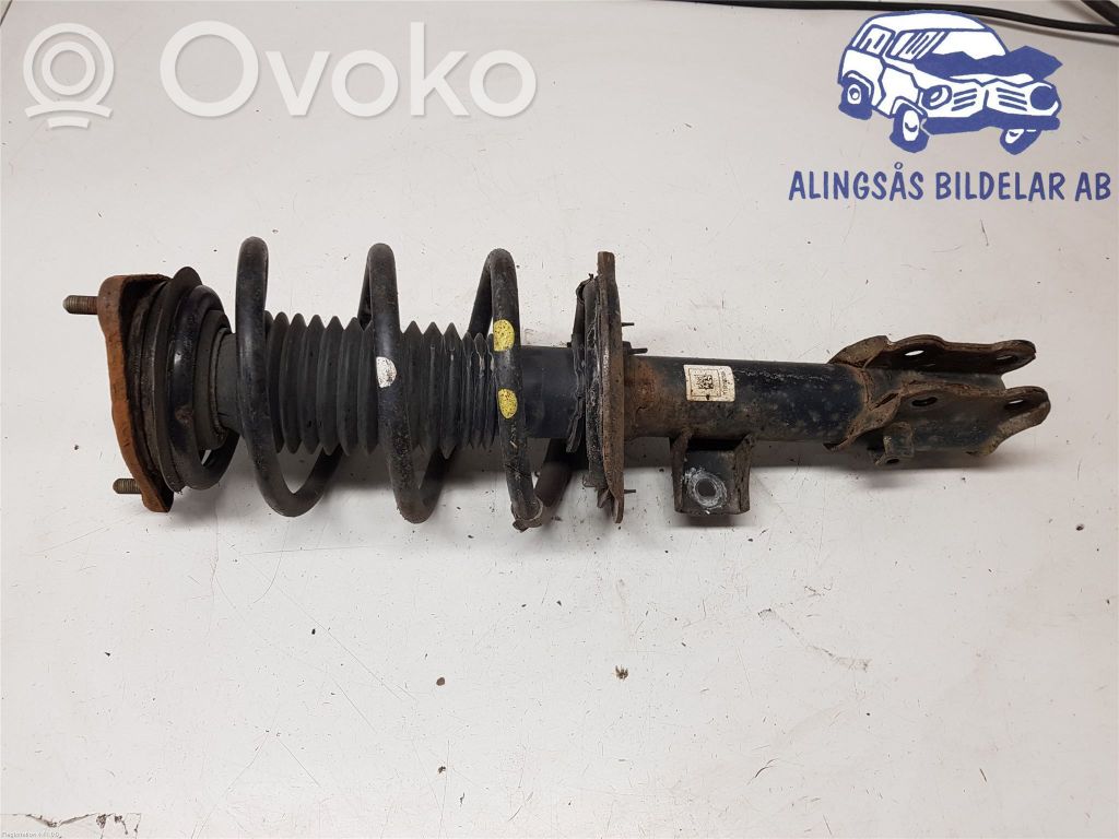 KIA Ceed Priekšpusē amortizators ar atsperi 