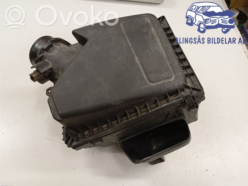 Ford Focus Air filter box 