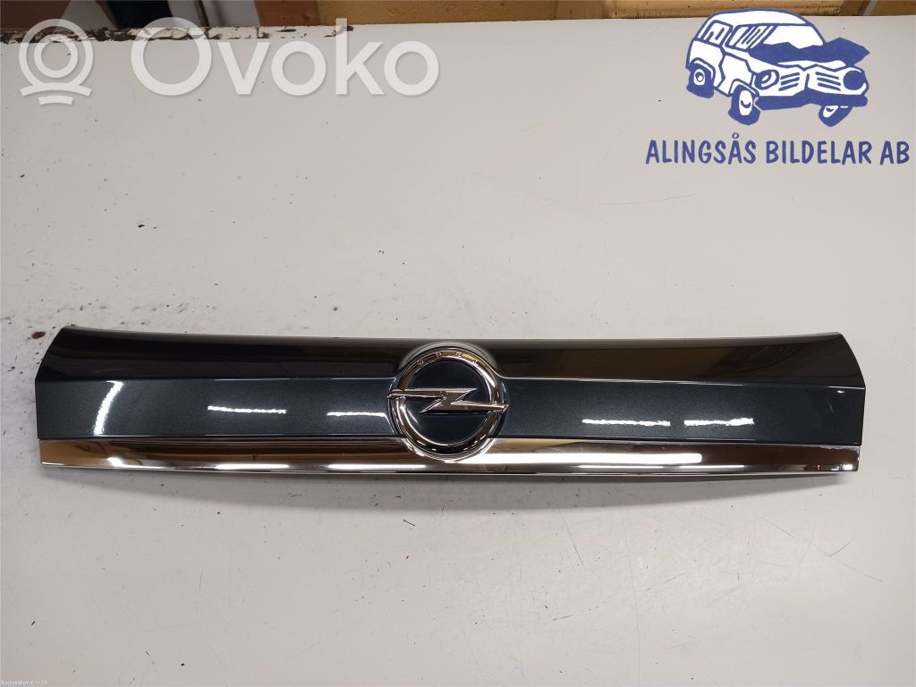 Opel Mokka Tailgate trim 