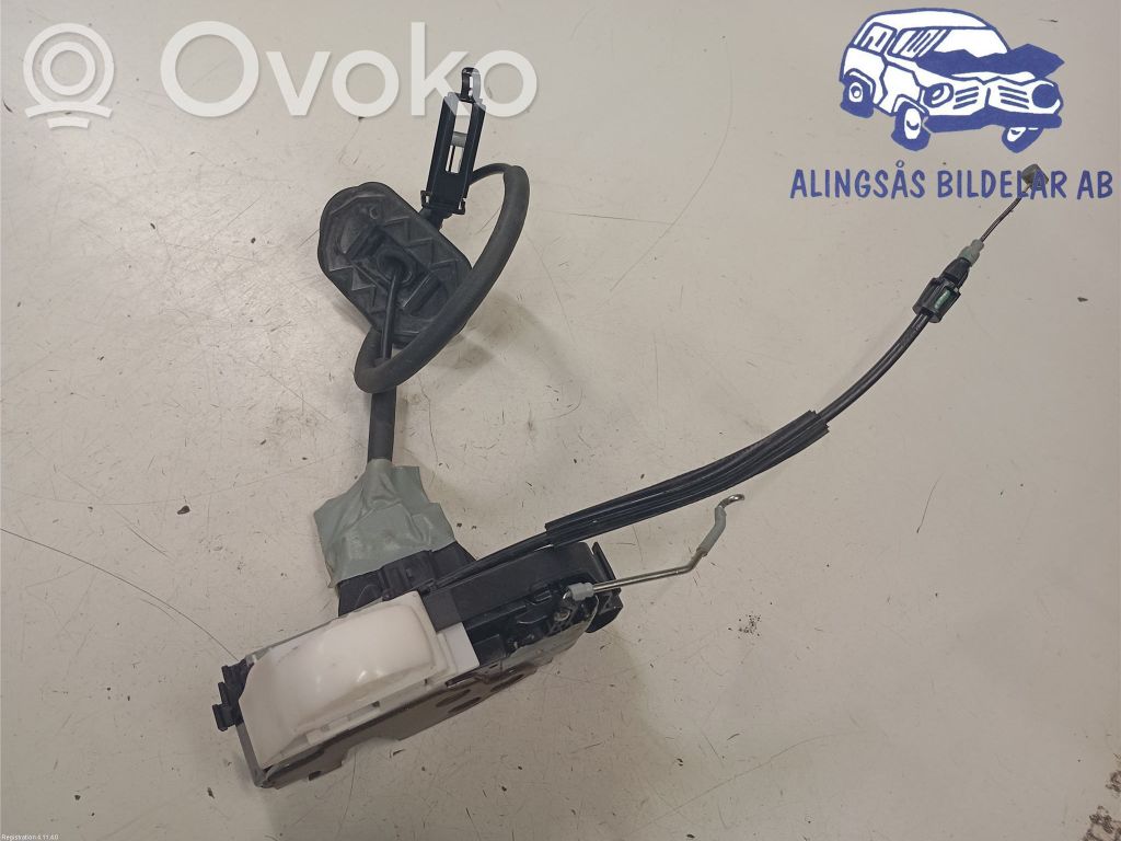 Ford Focus Priekšpusē slēdzene 