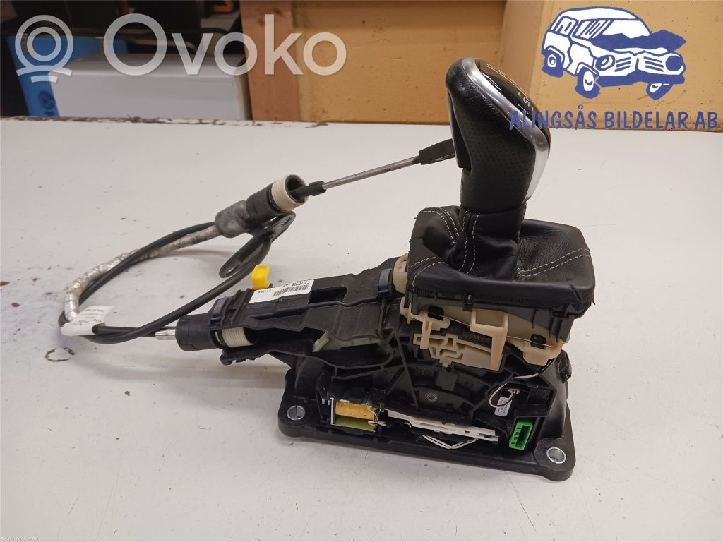Volvo V60 Gear shifter/selector 