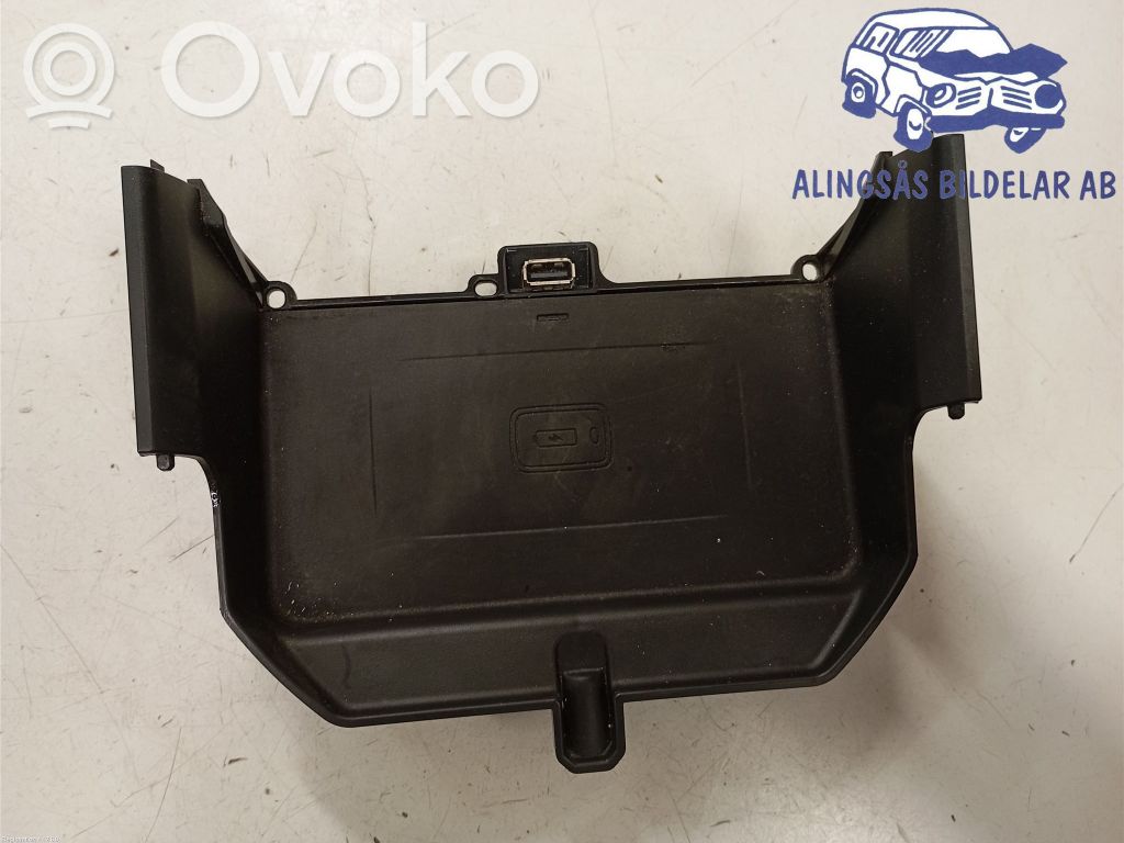 BMW 5 G30 G31 G38 Moduł ładowania bezprzewodowego 