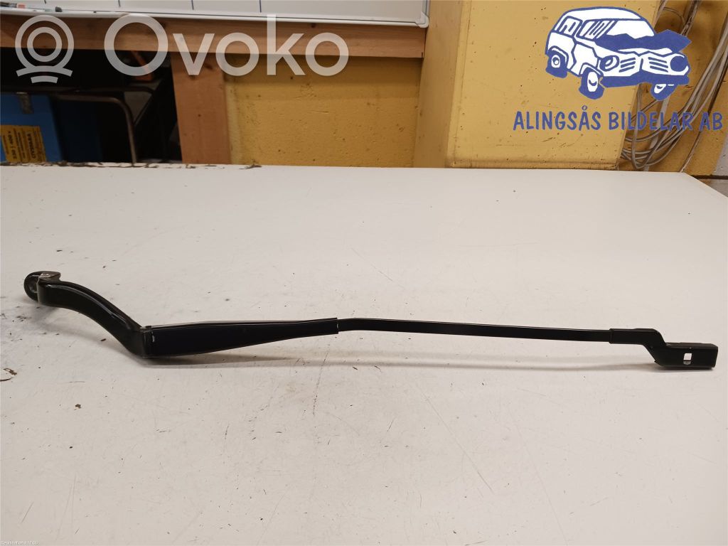 Ford Galaxy Front wiper blade arm 