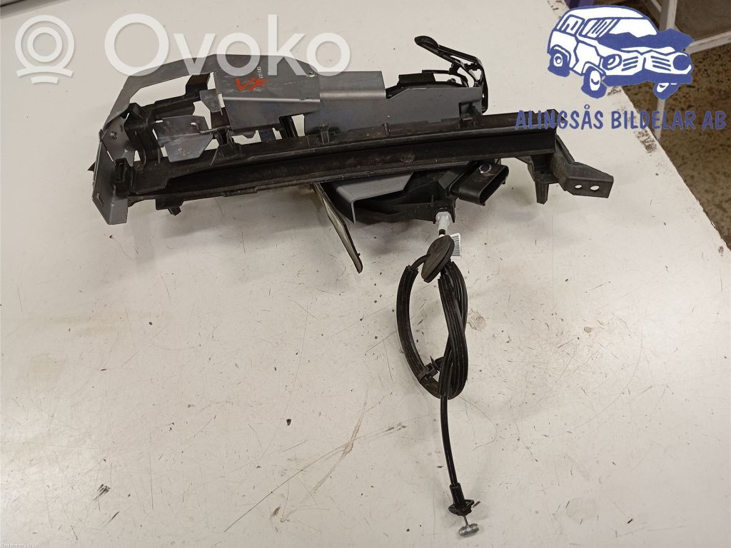 Ford Transit -  Tourneo Connect Priekšpusē slēdzene 