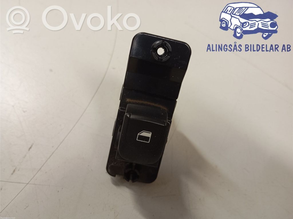 KIA Stonic Electric window control switch 