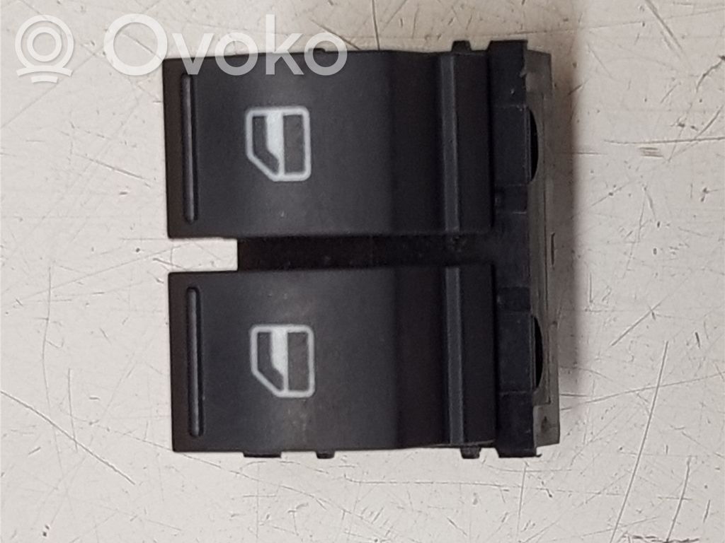 Volkswagen Golf VI Electric window control switch 