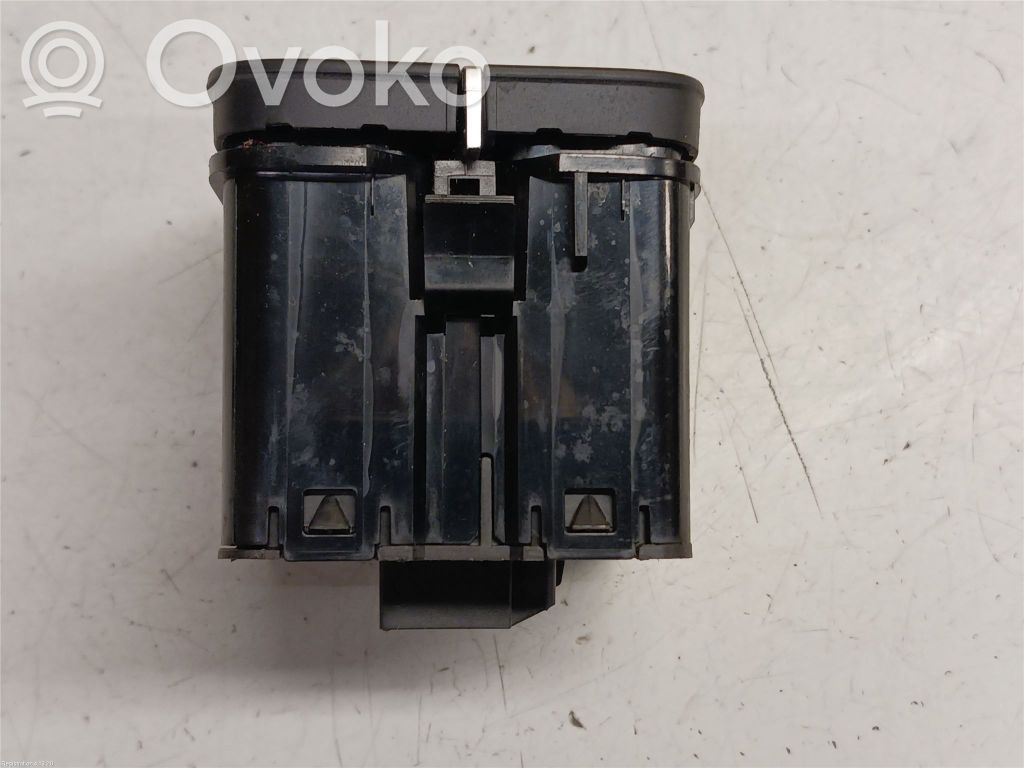 Ford Focus Multifunctional control switch/knob 