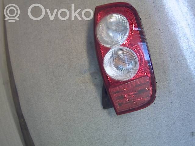 Nissan Micra Lampa tylna 