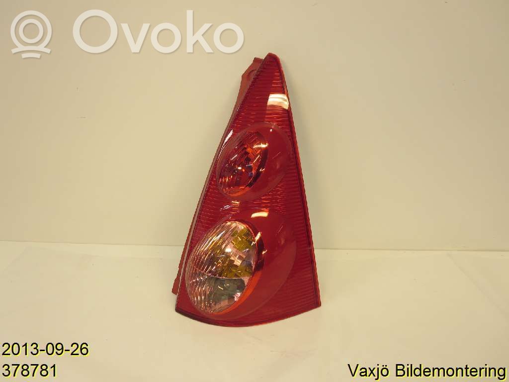 Peugeot 107 Galinis žibintas kėbule 
