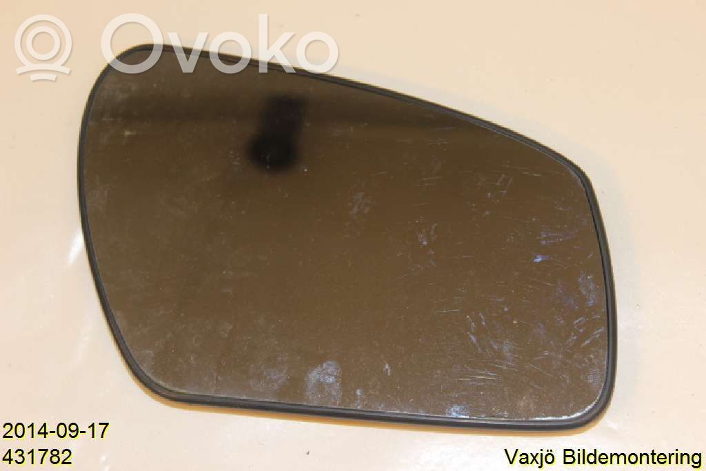 Ford Mondeo Mk III Spoguļa stikls 