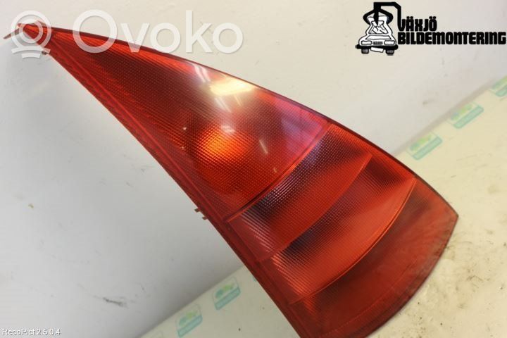 Citroen C3 Aizmugurējais lukturis virsbūvē 